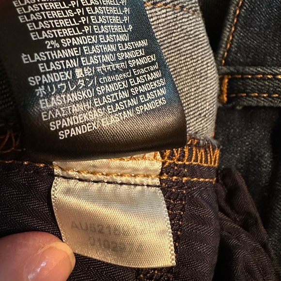 7 For All Mankind, High Rise, Frayed Jean Shorts New Condition - Picture 10 of 10